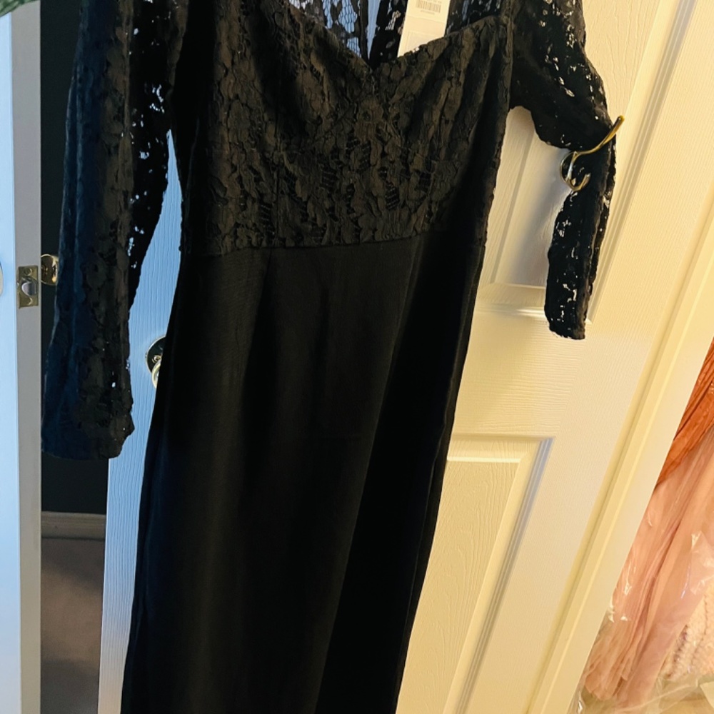 Dress - Picture 2 of 3